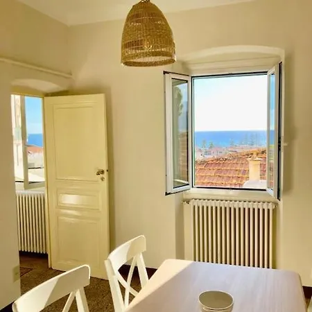 Apartment Casa Paz, Centro Storico Vista Mare Bordighera